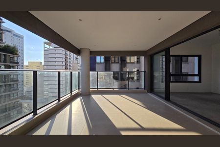 Apartamento à venda com 175m², 4 quartos e 2 vagas