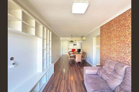 Sala de apartamento para alugar com 1 quarto, 74m² em Cristal, Porto Alegre