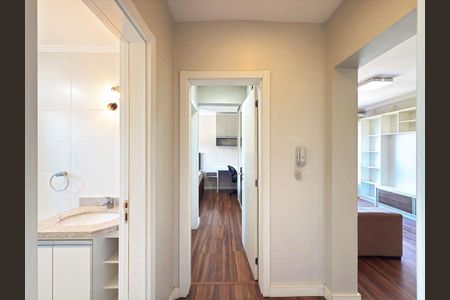 Apartamento para alugar com 74m², 1 quarto e 1 vagaCorredor