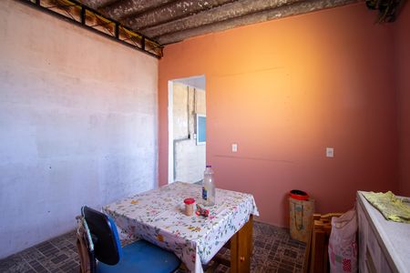 Casa para alugar com 65m², 1 quarto e 1 vaga