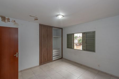 Casa para alugar com 170m², 4 quartos e 2 vagas Casa para alugar com 170m², 4 quartos e 2 vagasSuite 1
