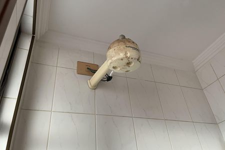 Apartamento para alugar com 187m², 3 quartos e 2 vagas Apartamento para alugar com 187m², 3 quartos e 2 vagasBanheiro de Serviço