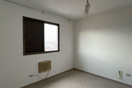 Apartamento para alugar com 187m², 3 quartos e 2 vagas Apartamento para alugar com 187m², 3 quartos e 2 vagasQuarto