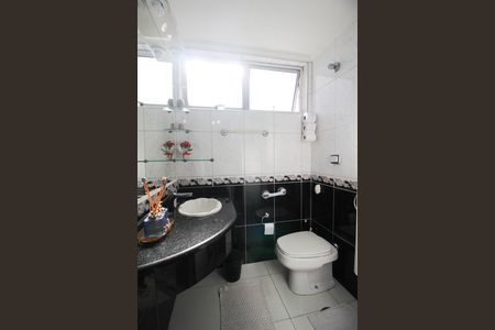 Apartamento à venda com 116m², 3 quartos e 1 vaga Apartamento à venda com 116m², 3 quartos e 1 vagaBanheiro