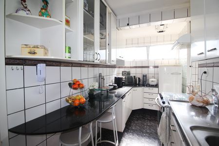 Apartamento à venda com 116m², 3 quartos e 1 vaga Apartamento à venda com 116m², 3 quartos e 1 vagaCozinha