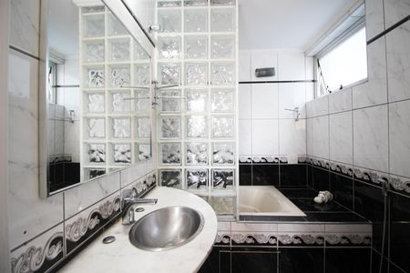 Apartamento à venda com 116m², 3 quartos e 1 vaga Apartamento à venda com 116m², 3 quartos e 1 vagaBanheiro da Suíte