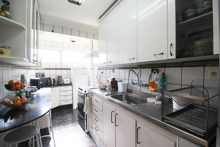 Apartamento à venda com 116m², 3 quartos e 1 vaga Apartamento à venda com 116m², 3 quartos e 1 vagaCozinha