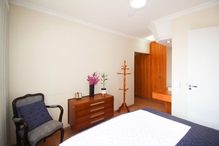 Suíte  de apartamento à venda com 3 quartos, 116m² em Vila Olímpia, São Paulo