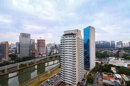 Apartamento à venda com 4 quartos, 211m² em Real Parque, São Paulo