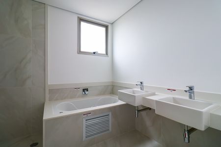 Apartamento à venda com 211m², 4 quartos e 3 vagas