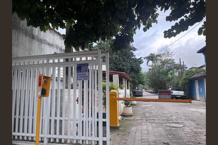 Casa de condomínio à venda com 290m², 3 quartos e 1 vaga Casa de condomínio à venda com 290m², 3 quartos e 1 vagaPlaca CGRI-453