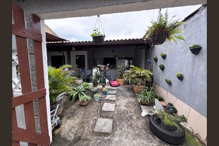 Casa de condomínio à venda com 290m², 3 quartos e 1 vaga Casa de condomínio à venda com 290m², 3 quartos e 1 vagaÁrea externa