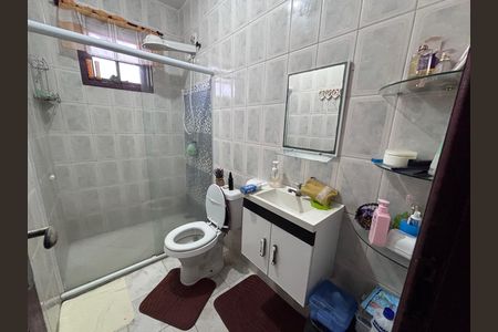 Casa de condomínio à venda com 290m², 3 quartos e 1 vaga Casa de condomínio à venda com 290m², 3 quartos e 1 vagaBanheiro