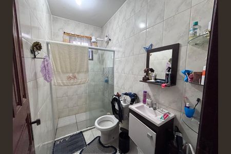 Casa de condomínio à venda com 290m², 3 quartos e 1 vaga Casa de condomínio à venda com 290m², 3 quartos e 1 vagaBanheiro do Quarto 1