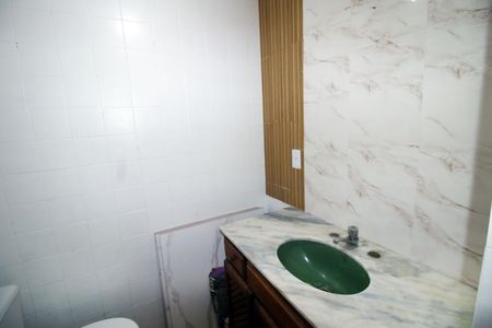 Apartamento para alugar com 65m², 2 quartos e 1 vagaBanheiro