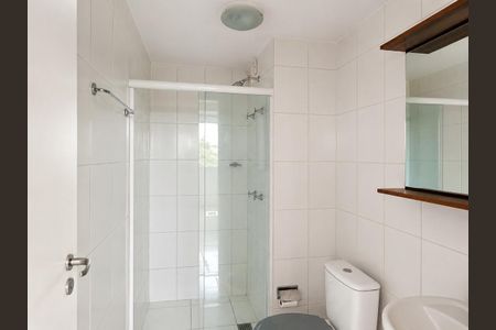Banheiro de apartamento para alugar com 2 quartos, 60m² em Partenon, Porto Alegre