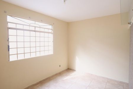 Sala de apartamento à venda com 2 quartos, 72m² em Sagrada Família, Belo Horizonte
