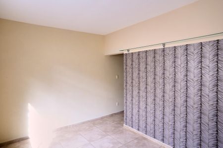 Apartamento à venda com 72m², 2 quartos e 1 vagaSala