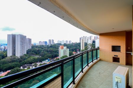Apartamento à venda com 191m², 3 quartos e 3 vagas