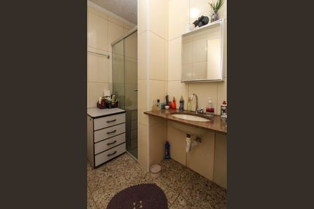 Apartamento à venda com 72m², 3 quartos e 2 vagasBanheiro