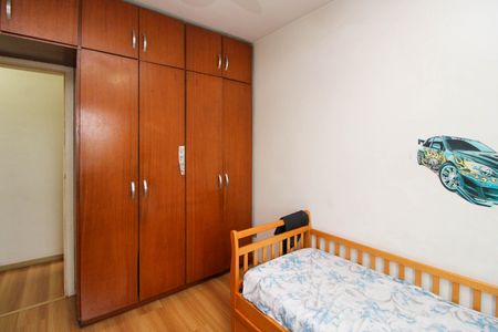 Apartamento à venda com 72m², 3 quartos e 2 vagasQuarto 2