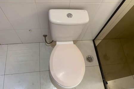 Casa para alugar com 100m², 3 quartos e 1 vaga Casa para alugar com 100m², 3 quartos e 1 vagaBanheiro 1