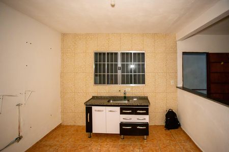 Casa para alugar com 30m², 2 quartos e 2 vagasCozinha