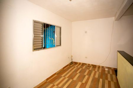 Casa para alugar com 30m², 2 quartos e 2 vagasSala