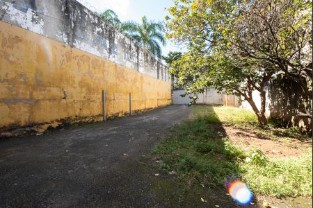 Casa para alugar com 312m², 3 quartos e 10 vagas Casa para alugar com 312m², 3 quartos e 10 vagasQuintal