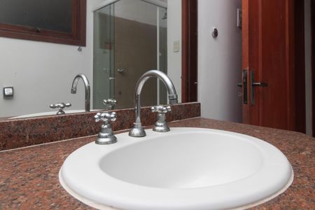 Apartamento à venda com 112m², 3 quartos e sem vaga Apartamento à venda com 112m², 3 quartos e sem vagaBanheiro 1