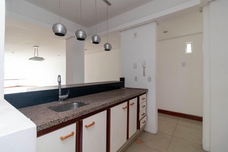 Apartamento à venda com 112m², 3 quartos e sem vaga Apartamento à venda com 112m², 3 quartos e sem vagaCozinha