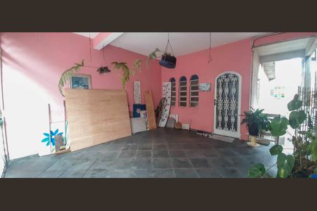 Casa para alugar com 60m², 1 quarto e 1 vaga Casa para alugar com 60m², 1 quarto e 1 vagaGaragem