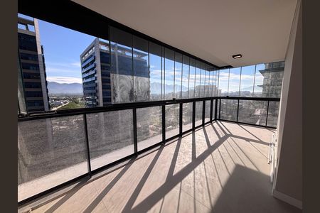 Apartamento para alugar com 89m², 2 quartos e 1 vaga Apartamento para alugar com 89m², 2 quartos e 1 vagaVaranda