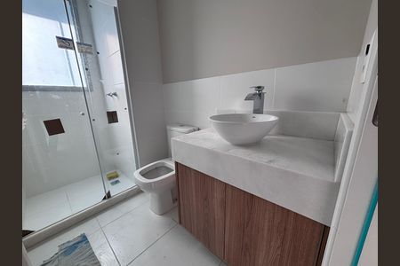 Apartamento para alugar com 89m², 2 quartos e 1 vaga Apartamento para alugar com 89m², 2 quartos e 1 vagaBanheiro do Quarto 1
