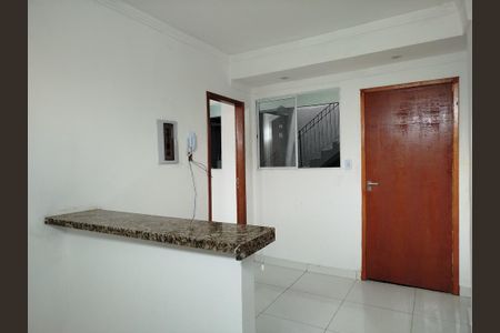 Studio para alugar com 35m², 1 quarto e sem vaga Studio para alugar com 35m², 1 quarto e sem vagaSala e cozinha americana