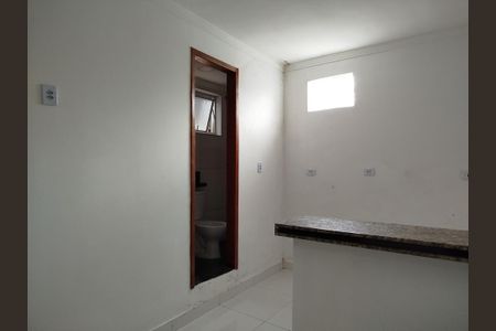 Studio para alugar com 35m², 1 quarto e sem vaga Studio para alugar com 35m², 1 quarto e sem vagaSala e cozinha americana