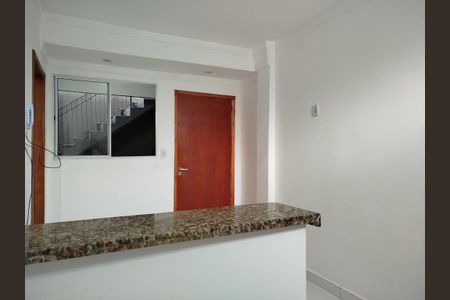 Studio para alugar com 35m², 1 quarto e sem vaga Studio para alugar com 35m², 1 quarto e sem vagaSala e cozinha americana