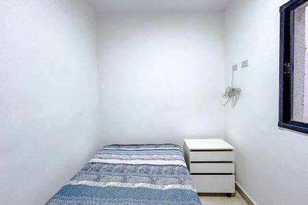 Quarto 2 de apartamento para alugar com 2 quartos, 55m² em Vila Antonina, São Paulo
