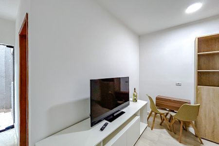 Sala de apartamento para alugar com 2 quartos, 55m² em Vila Antonina, São Paulo