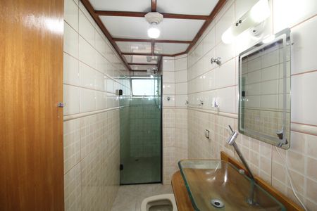 Apartamento para alugar com 67m², 2 quartos e 1 vagaBanheiro