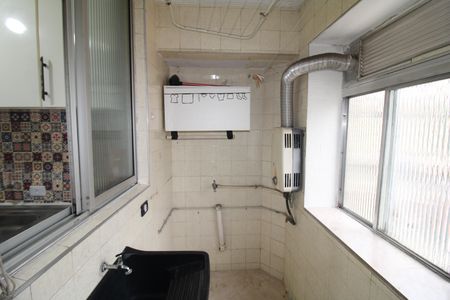 Apartamento para alugar com 67m², 2 quartos e 1 vagaÁrea de Serviço