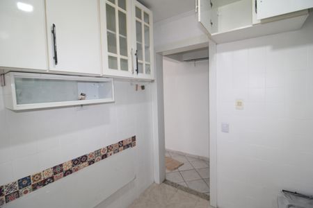 Apartamento para alugar com 67m², 2 quartos e 1 vagaCozinha