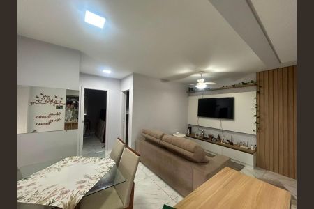 Apartamento à venda com 55m², 2 quartos e 1 vaga Apartamento à venda com 55m², 2 quartos e 1 vagaSala
