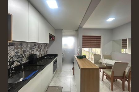 Apartamento à venda com 55m², 2 quartos e 1 vaga Apartamento à venda com 55m², 2 quartos e 1 vagaCozinha e Área de Serviço