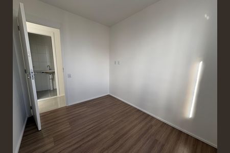 Quarto 2 de apartamento para alugar com 2 quartos, 62m² em Parque Amazonia, Goiânia