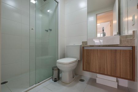Apartamento à venda com 85m², 2 quartos e 2 vagas Apartamento à venda com 85m², 2 quartos e 2 vagasBanheiro