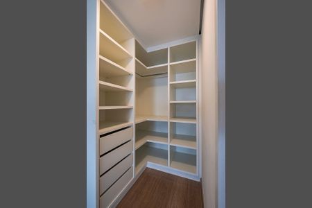 Suíte de apartamento à venda com 2 quartos, 85m² em Pinheiros, São Paulo