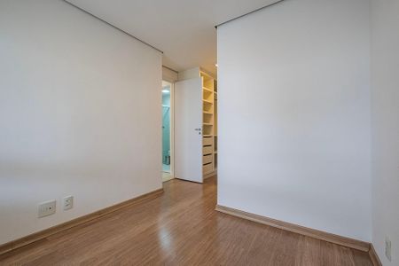 Apartamento à venda com 85m², 2 quartos e 2 vagas Apartamento à venda com 85m², 2 quartos e 2 vagasSuíte