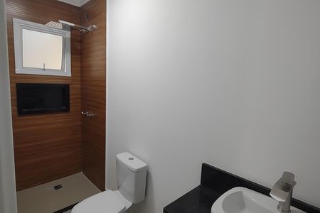 Casa para alugar com 141m², 3 quartos e 2 vagasBanheiro da Suíte