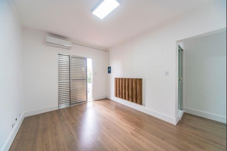Casa à venda com 138m², 2 quartos e 2 vagas Casa à venda com 138m², 2 quartos e 2 vagasQUarto 1